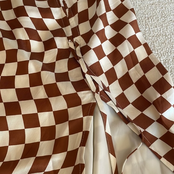 KITRI EMMELINE WAVY CHECKER CHECKERED MIDI SLIP SKIRT Brown /Cream SMALL - Picture 9 of 11
